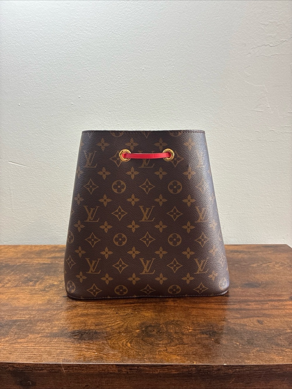 Louis Vuitton Monogram Drawstring Shoulder Bag with Red Trim - Picture 2 of 11